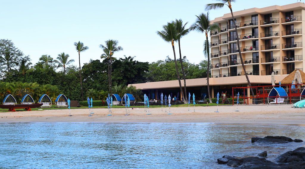 Kamakahonu Beach in the morning